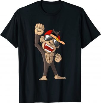 Süßer Affe hebt die Faust in die Luft T-Shirt